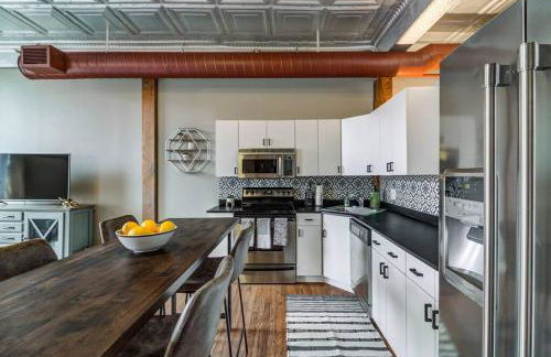 Good Vibes Loft - DT CLE Walk To All The Stadiums - Foto 4