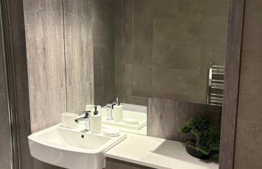 Stylish Luxury 1 Bed Flat at the Heart of Birmingham-Birmingham City Centre -FREE Parking - Foto 17