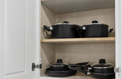 LUX Retreat Home with Yard - Foto 70