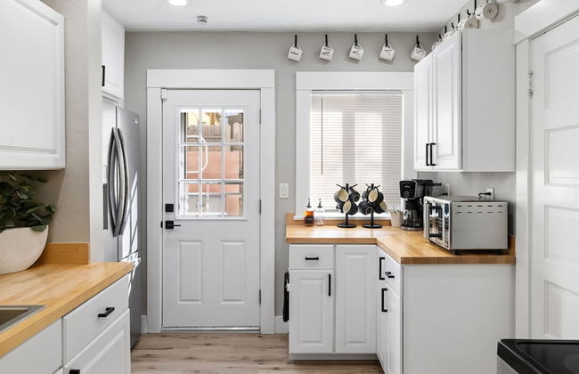 Emma s Manor A Down Town Prescott Gem - Photo 15