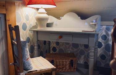 Quirky Highland Cottage with Stunning Views - Foto 33