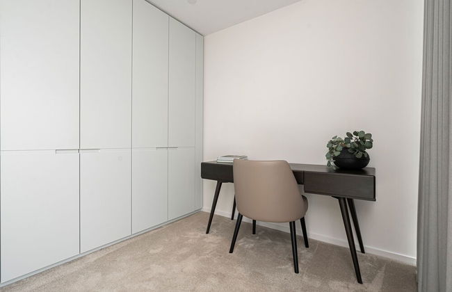 Stunning Three-bedroom Apartment on the River - Foto 10