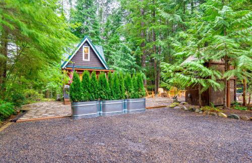 Adorable A-Frame Cabin, Steps to Lake Cushman! - Foto 24