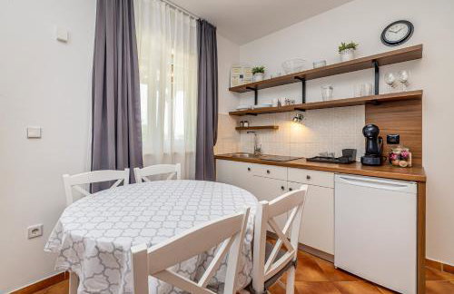 Villa Haya with heated pool - Photo 9