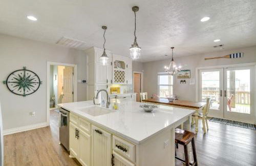 225 Feet to Shore! Ocean-View Crystal Beach Escape - Foto 13