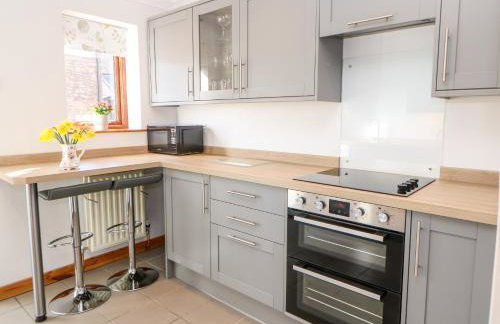 Summerseat - Photo 18