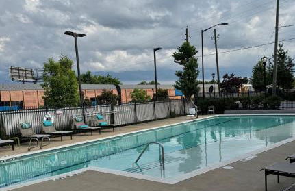 Cozy Contemporary Condo - Foto 17