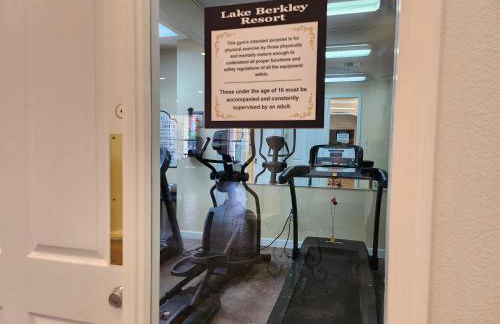 Fully Renovated, Quiet, Spacious Disney Themed Pool Home with Office - Foto 30