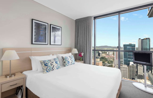 Oaks Brisbane on Charlotte Suites - Photo 25