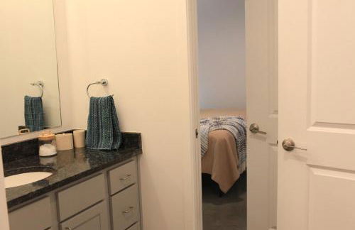 The Lawrencian Loft -2BD king & Queen beds, 2 BA - Foto 14