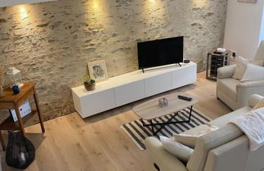 Charmante maison en pierre, avec terrasse et jardin privé - Photo 1