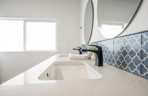 Big House Mins To DT Big Groups Well Stocked - Foto 36