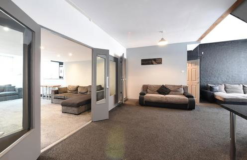 Penthouse Warehouse Slps 18 (61) - Photo 27