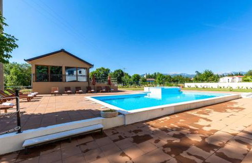 Nice Home In Donji Prolozac With Wifi - Foto 8