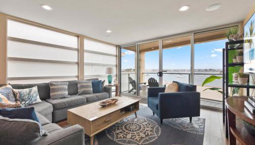Stunning Bayfront condo with gorgeous views, garage, massive roof deck & AC - dogs welcome! - Foto 4