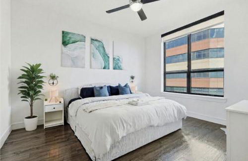 Upscale Penthouse Pool, Gym and Garage - Foto 9