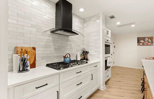 Our Favorite 5BR Home! wTheatrePoolGamesHot Tub - Foto 35