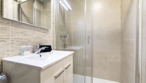 Deluxe VII - Ferga Suites - Photo 3