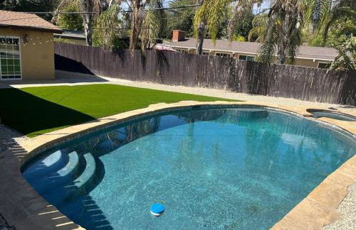 Woodland Hills 3 bedroom w/ pool and spa - Foto 21