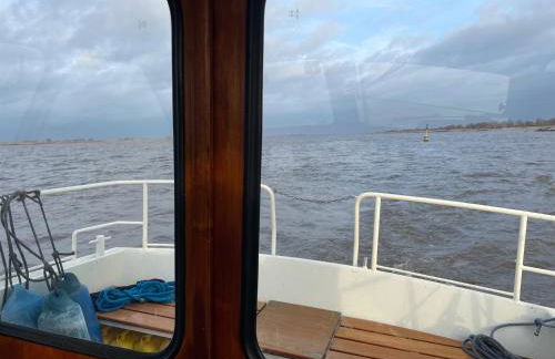 Süsses Motorboot - Bremen Überseestadt - Foto 31