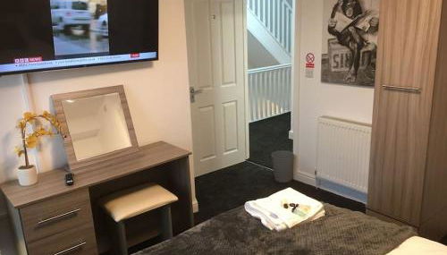 Haven House 6 bedrooms with 6 exclusive bathrooms and with lots of parking - Foto 4