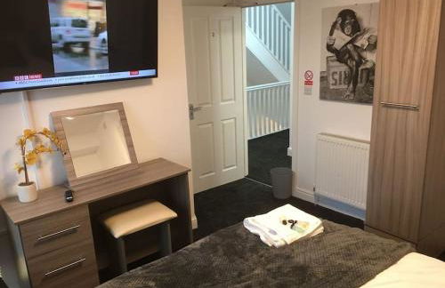 Haven House 6 bedrooms with 6 exclusive bathrooms and with lots of parking - Foto 4