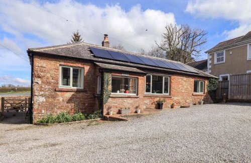 Yew Tree Cottage - Photo 1