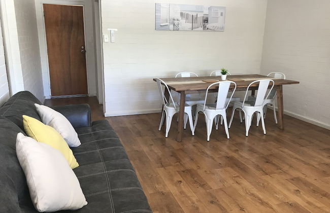 Shark Bay Seafront Apartments - Photo 20