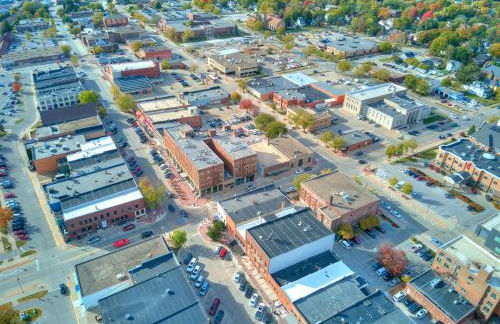 Cozy Stay at 229 Main St Perfect Ames Location - Foto 38