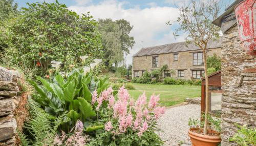 Erin Cottage - Photo 1