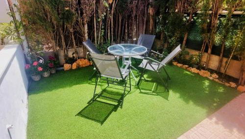 Casa adosada Gran Avenida con billar - Photo 1, Garden