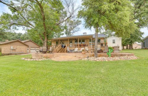 Waterfront Retreat with Dock on Cedar Creek Lake! - Foto 29