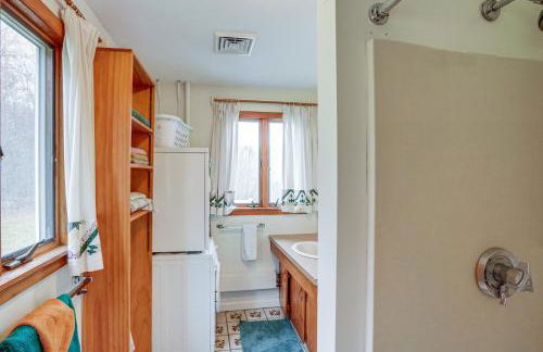 Hawley Home with Deck 4 Mi to Berkshire East Resort - Foto 16