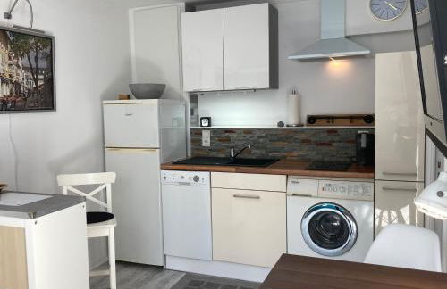 Living at Saarpartments - AdultsOnly - Business & Holiday Homes with Kitchen for Long- and Short Term stay, 3 min to St Johanner Markt and Points of Interest - Foto 9