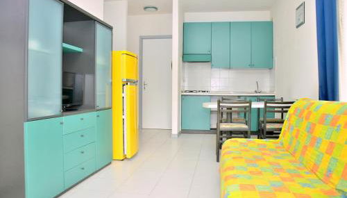 Colourful Seaside Flat With Pool on the Rooftop - Foto 2