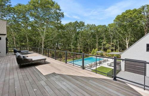 East Hamptons Modern 8 Bedroom New Construction - Foto 18