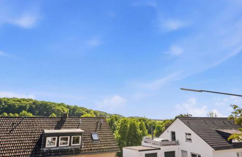 BAT Home Solutions Trierweiler - alles was ein Hotel nicht bietet - 5 Apartments 40 bis 120 qm für bis zu 29 Personen - 5-Raum-Apartment barrierefrei - 60 qm Balkon mit Blick bis Luxemburg - einzeln bis komplett buchbar - 3 Min zur A64 - Foto 36