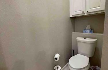 Lovely Woodlands home w/heated pool and spa! - Foto 66