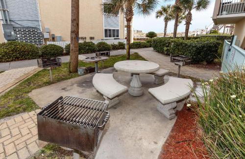 PI 106 - Beachfront Condo- Low Spring Break Rates! - Foto 32