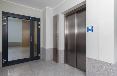 Stylish Two Bedroom Apartment Nasypowa by Noclegi Renters - Foto 22