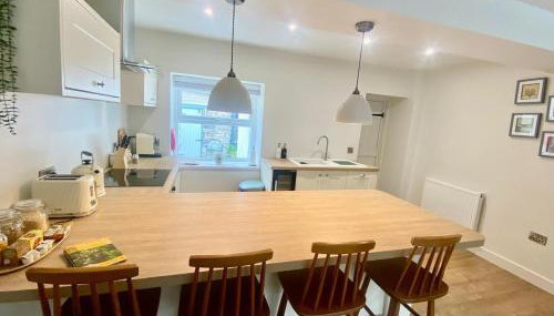 Morfarch traditional stone cottage within Conwy walls - Foto 5, stove, pet friendly