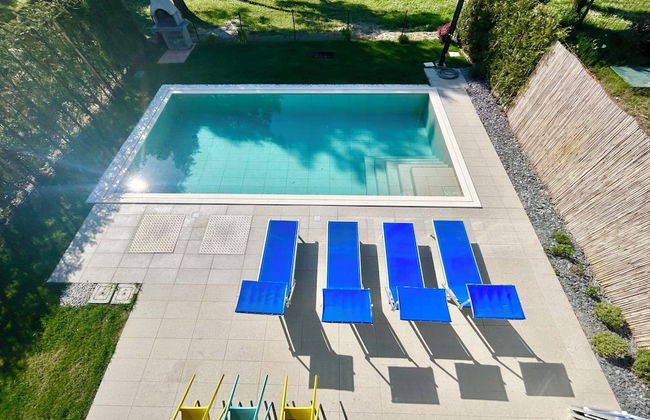 Golden Hour Retreat Lagoon View Villa With Pool - Photo 19