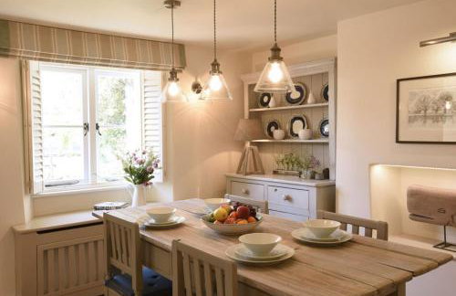 Beautiful 2 Bed Cottage in heart of Newton Ferrers - Foto 15