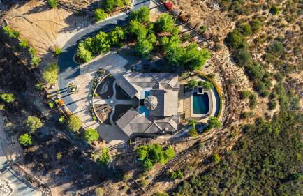 Hilltop Estate w/ Pool, Hot Tub, Fire Pit, Views Cleveland Vista by Avantstay - Foto 135