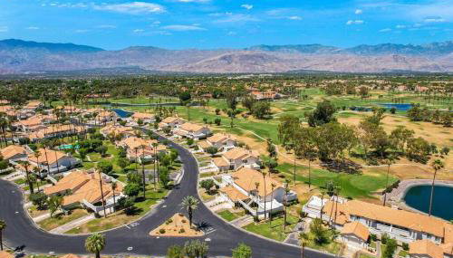 Desert Falls Resort Villa w/ Golf & Mountain views! - Foto 4