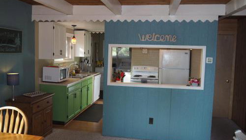 The Cub Hill Chalet - Private Lakefront with Spa! - Foto 5