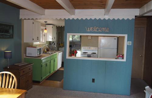 The Cub Hill Chalet - Private Lakefront with Spa! - Foto 5