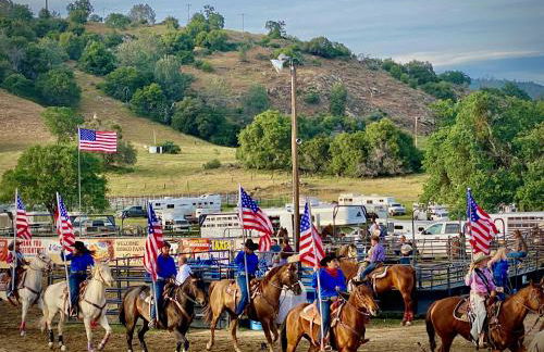 Sunset Glow Hidden Meadow BBQ HotTub by Casa Oso - Foto 40