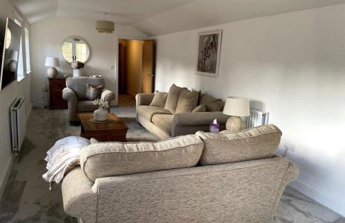 Spacious Family Friendly Cottage - Photo 29