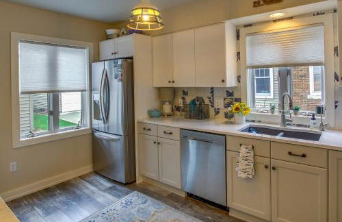 Family Home, 1 Block to Lake Michigan Beach! - Photo 11